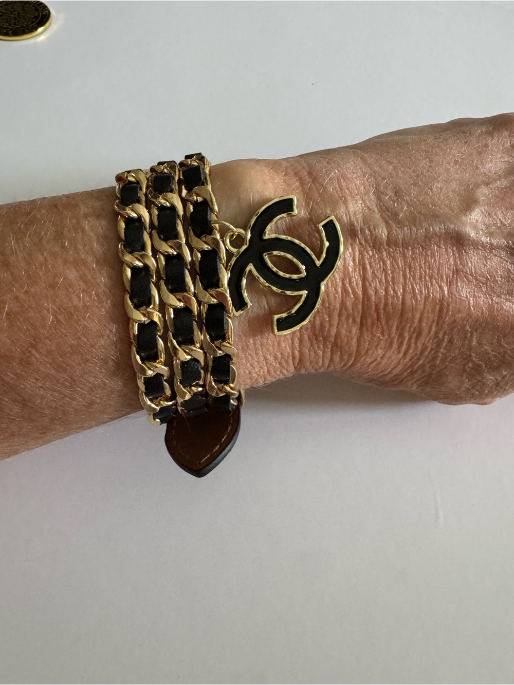 Emblematic Chain Belt Bracelet